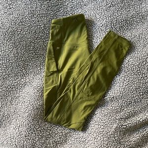NWOT Fabletics Motion365 Green Leggings Sz. M